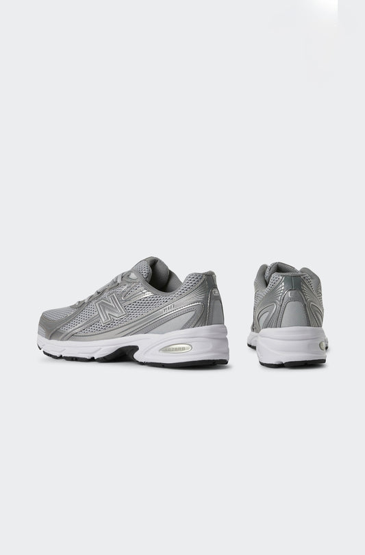 New Balance 740
Castlerock/Slate Grey/ Silver Metallic