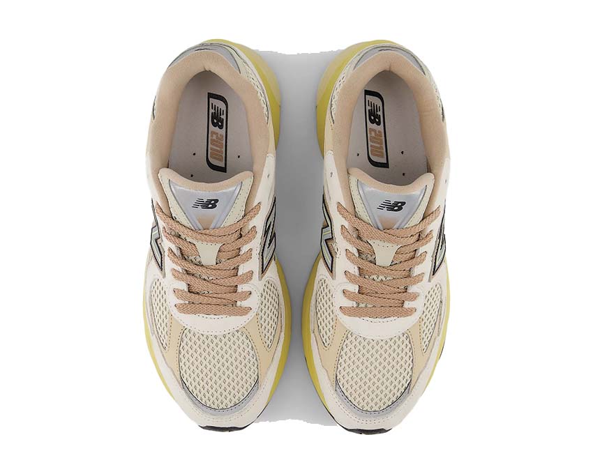 NEW BALANCE 2010 ROSE BEIGE