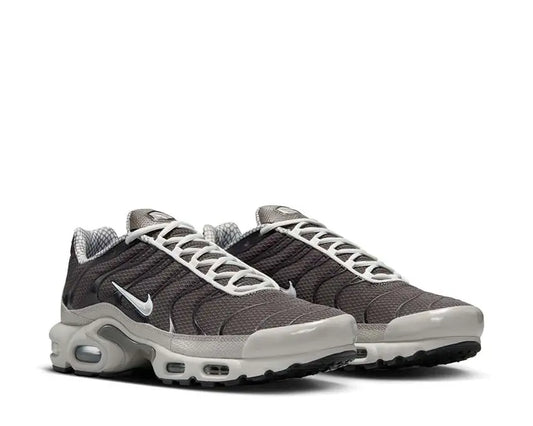 Nike Air Max Plus TN Year of the Snake LUXE EN VUE 75