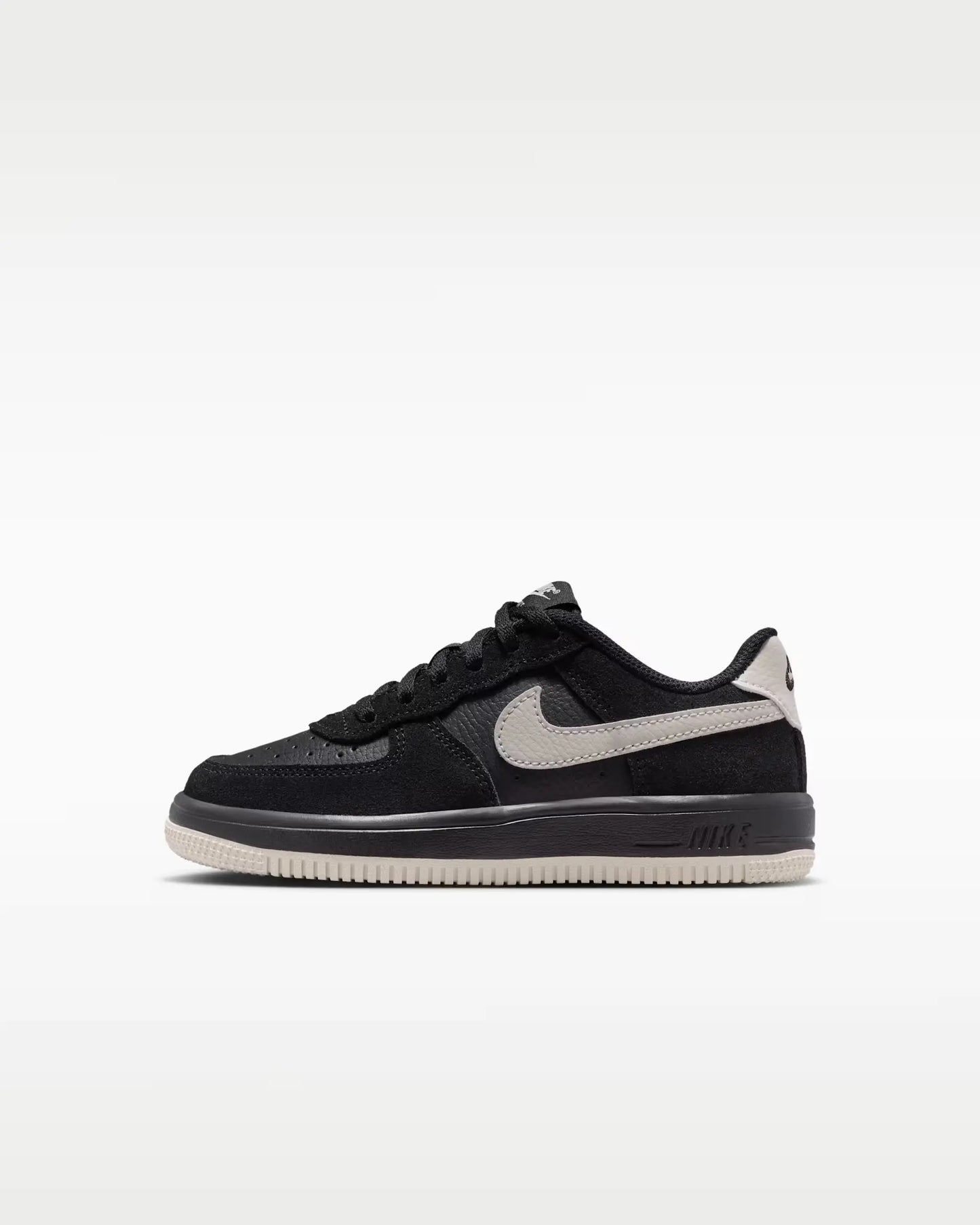 Nike Air Force 1 Low LV8 2 Black Light Bone LUXE EN VUE 75