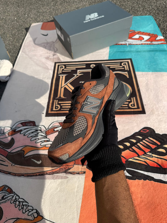 New Balance 2010 Brown