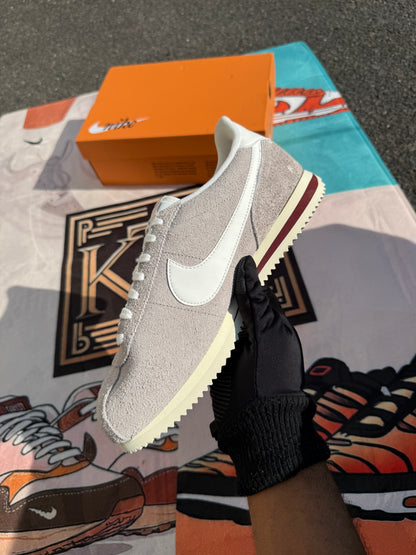 Nike Cortez SE Suede College Grey Dark Team Red  Coconut Milk Sail