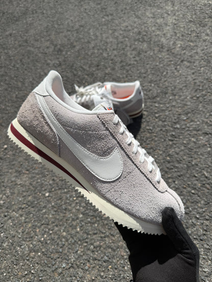 Nike Cortez SE Suede College Grey Dark Team Red  Coconut Milk Sail