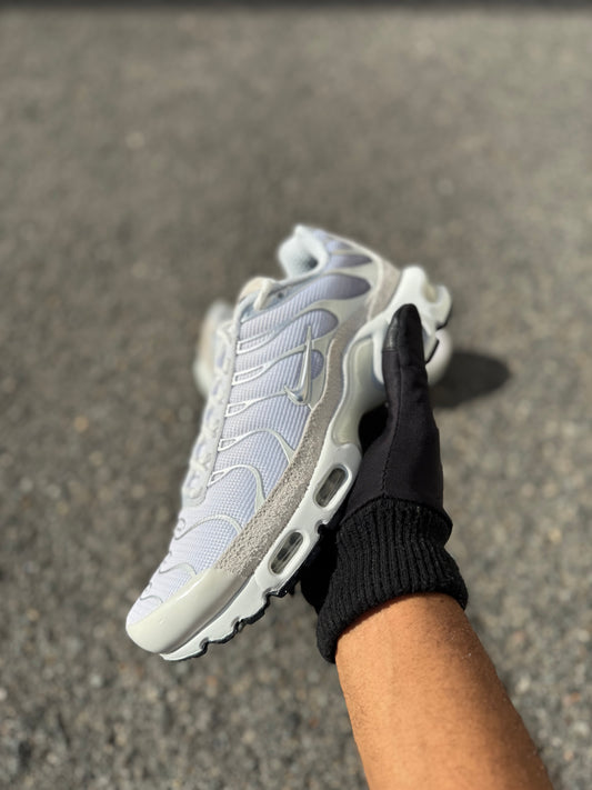 Nike Air Max Plus Dusty Cactus
Barely Volt