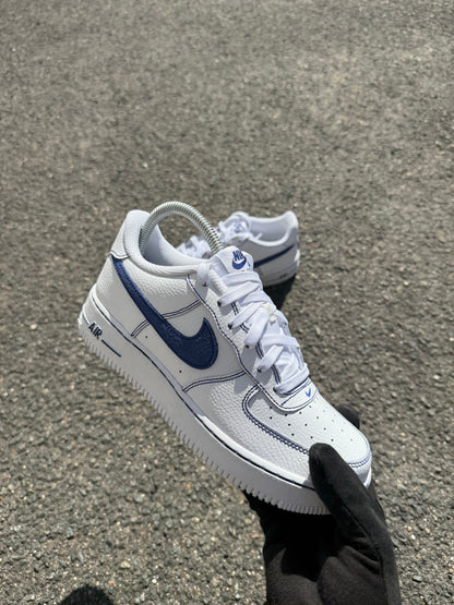 Nike Air Force 1 LV8