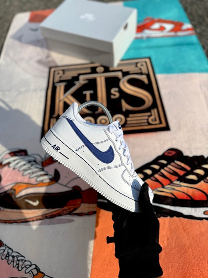 Nike Air Force 1 LV8