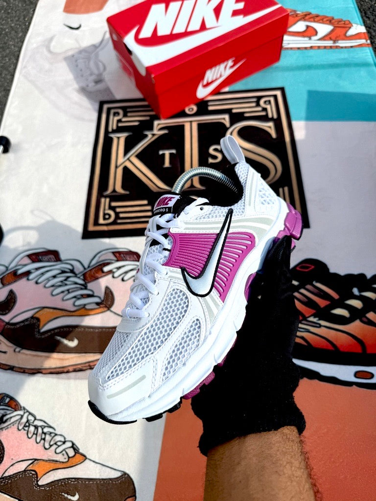 Nike Zoom Vomero 5 White/Pure Platinum/Hot Fuchsia/Metallic Platinum (GS)
