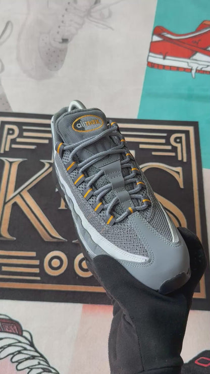 Nike Air Max 95 grey Sunday