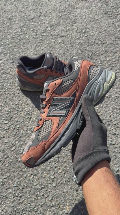 New Balance 2010 Brown